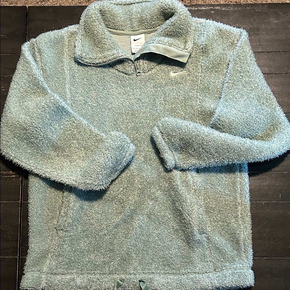Nike Women's Sherpa Pullover - Light Green